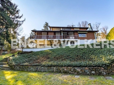 Villa in vendita Via Martin Luther King, Venegono Superiore, Lombardia