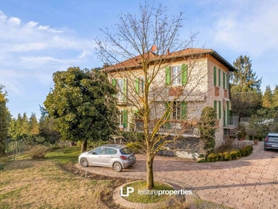 Prestigiosa villa di 340 mq in vendita Via Vittorio Veneto, 143, Travedona Monate, Varese, Lombardia