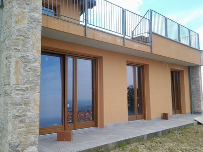 Villa di 438 mq in vendita via europa SNC, Colle Brianza, Lombardia