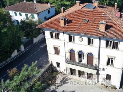 Villa di 850 mq in vendita Vicenza, Italia