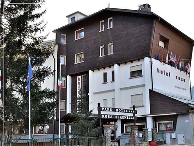 Hotel di lusso di 1800 mq in vendita Viale della vittoria 37, Bardonecchia, Torino, Piemonte