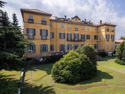 Prestigioso hotel in vendita Via Castello, 58F, Azzate, Lombardia