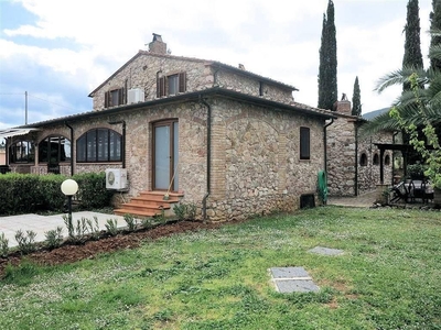Lussuoso casale in vendita Bivio Ravi, Gavorrano, Toscana