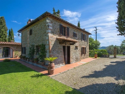 Prestigiosa Casa Indipendente di 337 mq in vendita Bucine, Italia