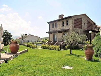 Lussuoso casale in vendita Chianni, Toscana