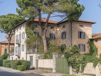 Lussuoso casale in vendita Collazzone, Umbria