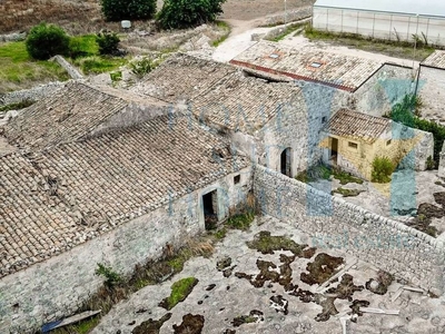 Lussuoso casale in vendita Noto, Italia