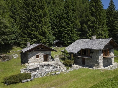 Casa Indipendente di 192 mq in vendita Pinzolo, Trentino - Alto Adige