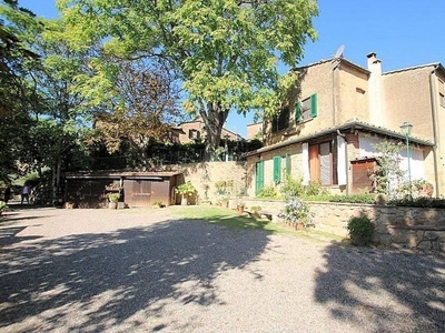 Lussuoso casale in vendita Volterra, Toscana