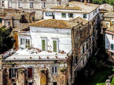 Palazzo di 1000 m² in vendita Penne, Abruzzo