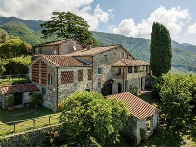 Prestigiosa villa di 700 mq in vendita, Capannori, Italia