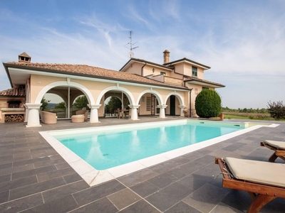 Esclusiva villa in vendita Gazzola, Emilia-Romagna