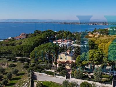 Prestigiosa villa di 115 mq in vendita, Siracusa, Sicilia