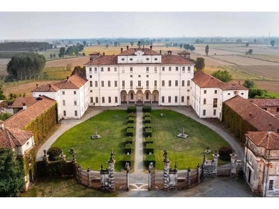 Prestigiosa villa di 11799 mq in vendita Orio Litta, Italia