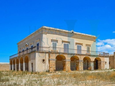 Prestigiosa villa di 1490 mq in vendita Scicli, Italia