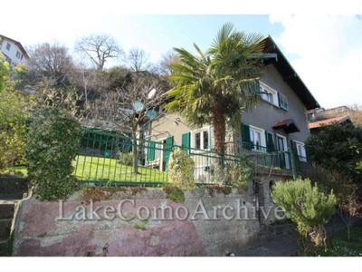 Prestigiosa villa di 150 mq in vendita, Strada Provinciale di Plesio, Plesio, Como, Lombardia