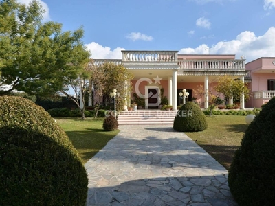 Esclusiva villa di 1720 mq in vendita Via Salvemini, Calimera, Provincia di Lecce, Puglia