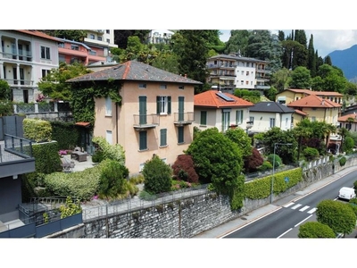 Prestigiosa villa di 299 mq in vendita, Como, Lombardia