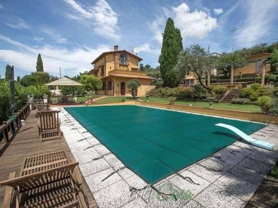 Villa di 350 mq in vendita Via Borghetto, Castelnuovo Magra, Liguria