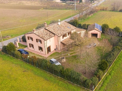 Villa in vendita Santarcangelo di Romagna, Italia