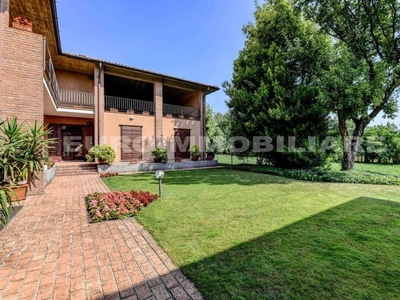 Prestigiosa villa di 398 mq in vendita, Via Casotti, 13, Brescia, Lombardia