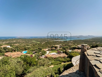 Prestigiosa villa di 400 mq in vendita, Arzachena, Sardegna