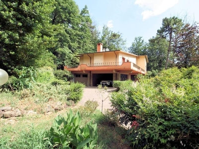 Villa di 483 mq in vendita Montemurlo, Italia