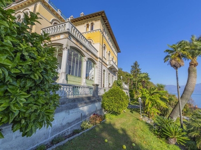 Prestigiosa villa di 615 mq in vendita, Ghiffa, Italia