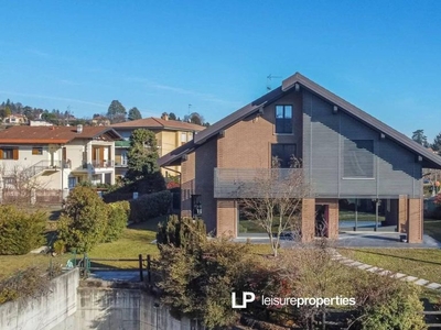 Prestigiosa villa di 375 mq in vendita Via del Ghez, 8, Vergiate, Lombardia