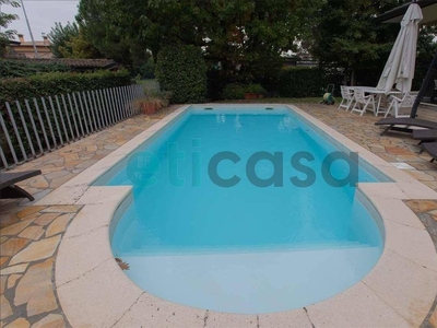 Prestigiosa villa di 700 mq in vendita, Via A. Pietroboni, 9, Cellatica, Brescia, Lombardia