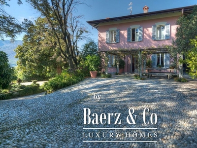 Prestigiosa villa di 730 mq in vendita 28900, Verbania, Verbano-Cusio-Ossola, Piemonte