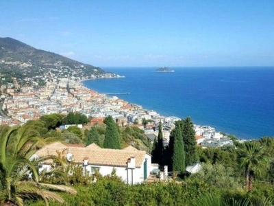 Esclusiva villa di 200 mq in vendita Borri s.n.c, Alassio, Savona, Liguria