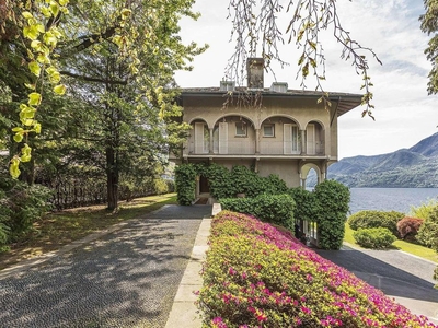 Prestigiosa villa di 2000 mq in vendita, Omegna, Piemonte