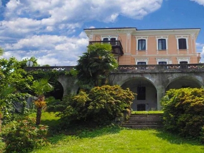 Villa di 927 mq in vendita Piazza Guglielmo Marconi, Stresa, Verbano-Cusio-Ossola, Piemonte