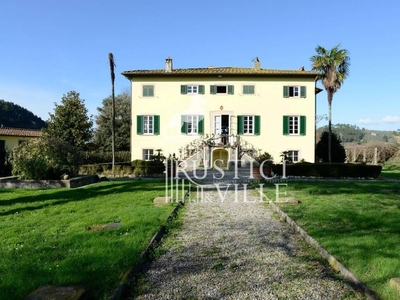Esclusiva villa di 1001 mq in vendita Radd Ss dell'Abetone e del Brennero, Lucca, Toscana