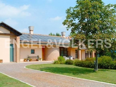 Villa in vendita Strada Provinciale di Mignagola, San Biagio di Callalta, Veneto