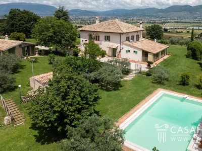 Prestigiosa villa in vendita Via 4 Novembre, 1, Montefalco, Umbria