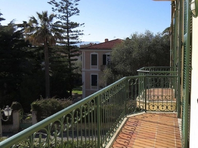 Appartamento di prestigio in vendita Bordighera, Liguria