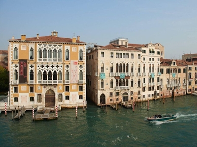 Prestigioso appartamento di 300 m² in affitto Venezia, Italia