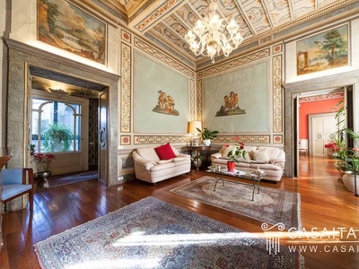 Appartamento di lusso di 346 m² in vendita Piazza della Libertà, 1, Spoleto, Umbria