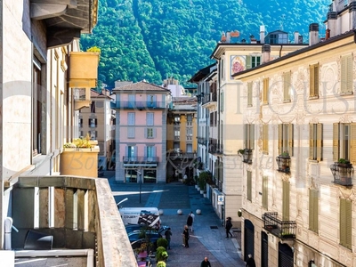 Prestigioso appartamento in vendita Como, Italia