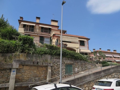 Prestigioso appartamento in vendita Via Madonna dell'Olmo, 47, La Spezia, Liguria