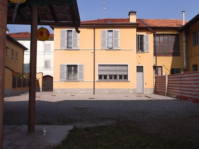 Prestigioso complesso residenziale in vendita Via 25 Aprile, 10, Cernusco sul Naviglio, Milano, Lombardia