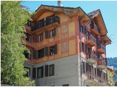 Prestigioso complesso residenziale in vendita Via La Pila, 7, Brusson, Aosta, Valle d’Aosta
