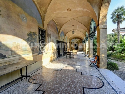 Palazzo di 1000 m² in vendita Via Sale, 52, Gussago, Brescia, Lombardia