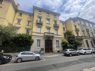 Loft di lusso di 90 mq in vendita Via Gaetano Donizetti, 38, Milano, Lombardia