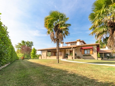 Villa di 225 mq in vendita Via Giovanni Guerin, Ronchis, Udine, Friuli Venezia Giulia