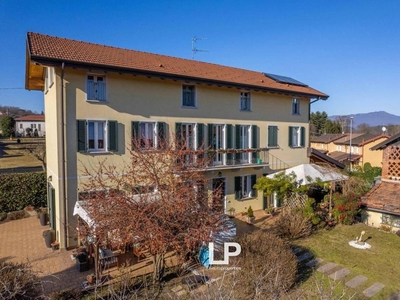 Esclusiva villa di 280 mq in vendita Via Cee',, Ispra, Lombardia