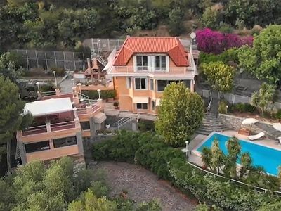 Villa di 330 mq in vendita Via Privata Cazulini 61, Alassio, Savona, Liguria