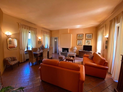 Villa di 360 mq in vendita Corso Asti, Alba, Cuneo, Piemonte